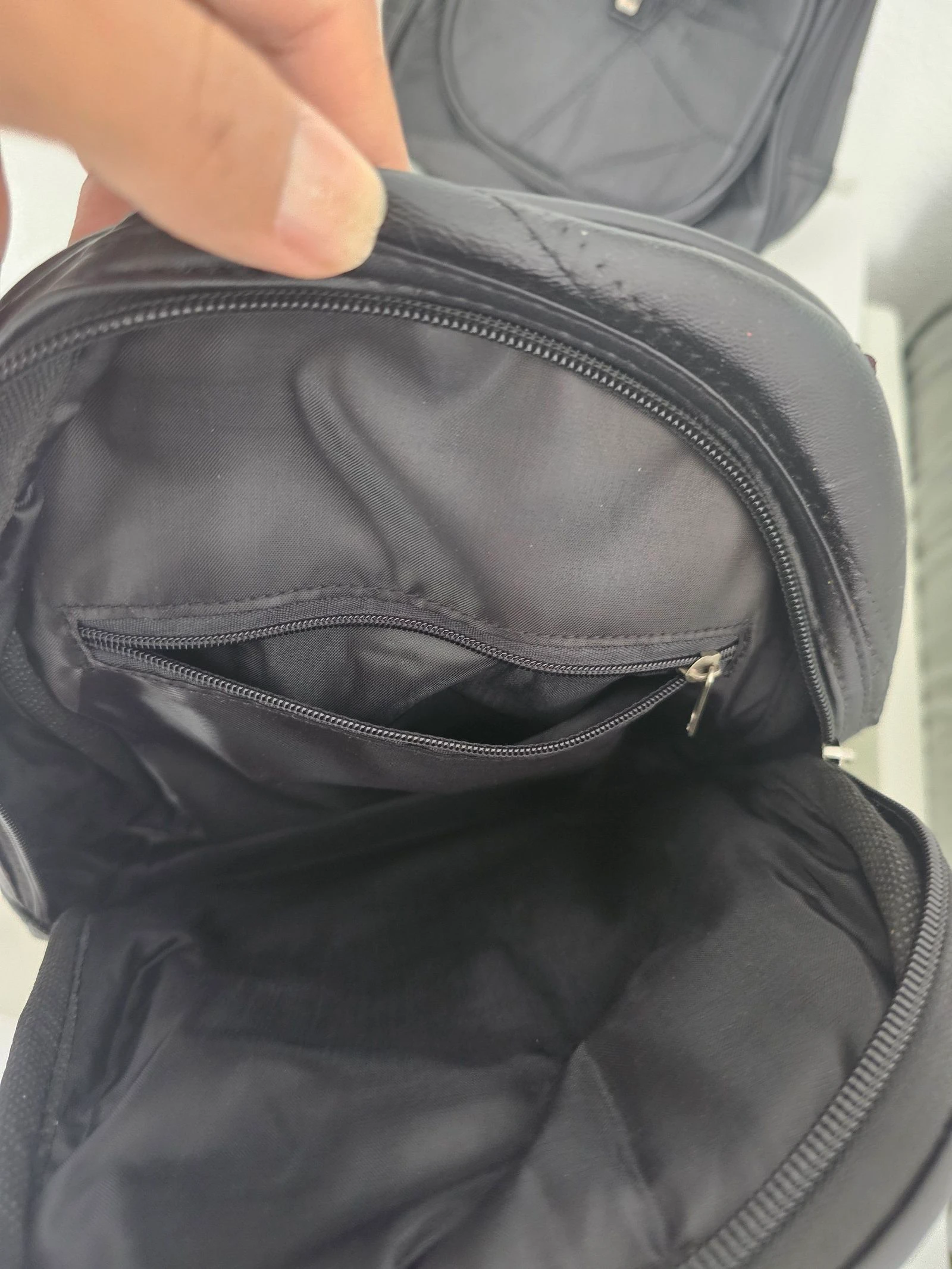 2 mochilas – photo 2